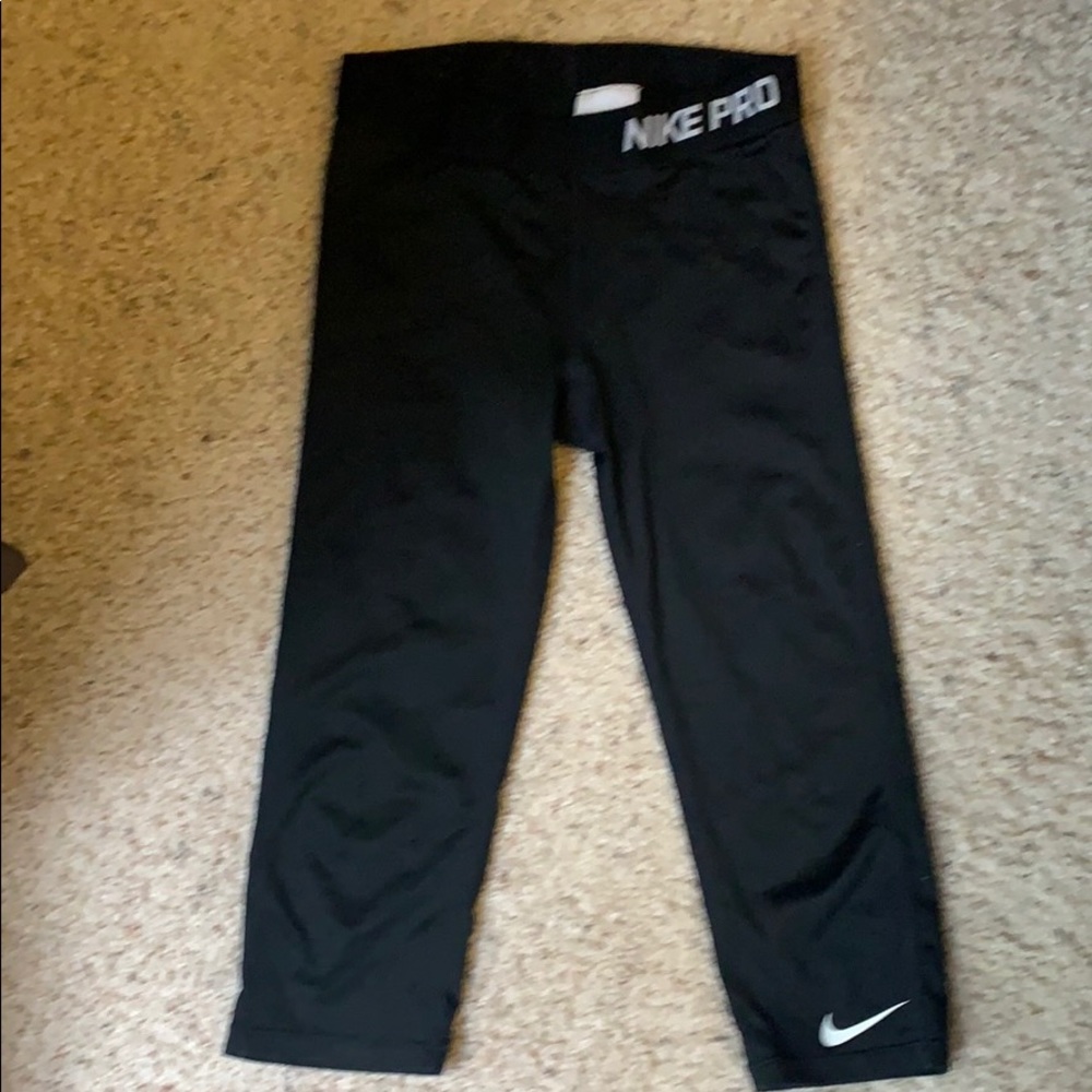 Youth Nike pro Capri leggings